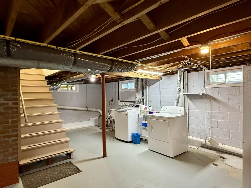 110 Iroquois Avenue Essex Junction VT 05452