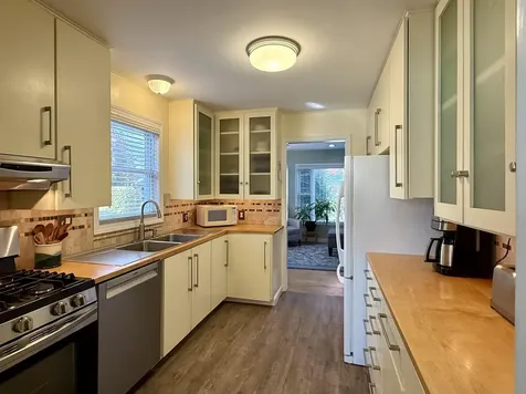 110 Iroquois Avenue Essex Junction VT 05452