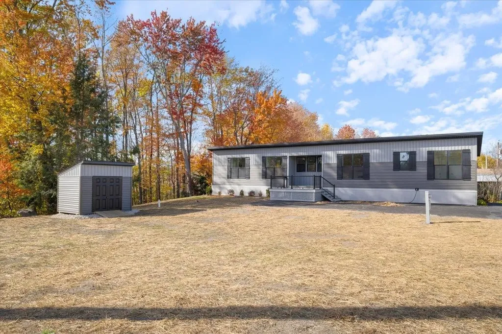 843 High Street Candia NH 03034