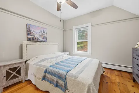 10 Brady Avenue Salem NH 03079