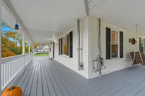 10 Brady Avenue Salem NH 03079