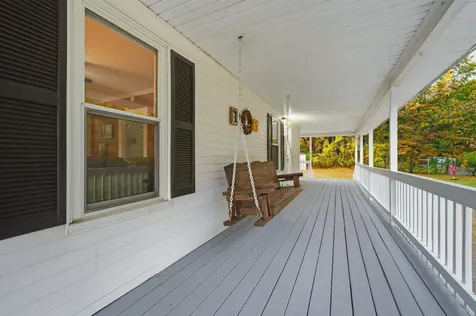 10 Brady Avenue Salem NH 03079