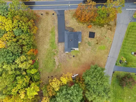 10 Brady Avenue Salem NH 03079