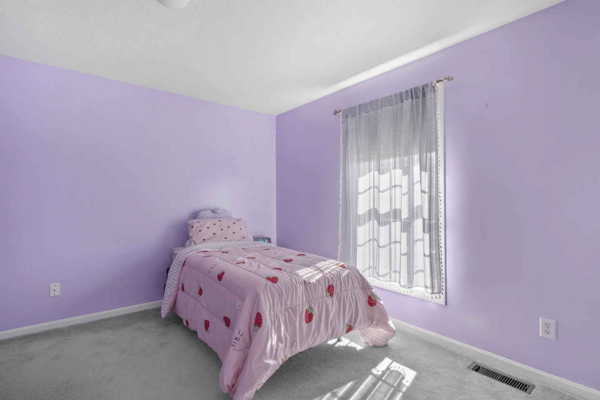 16 Summit Road Bedford NH 03110