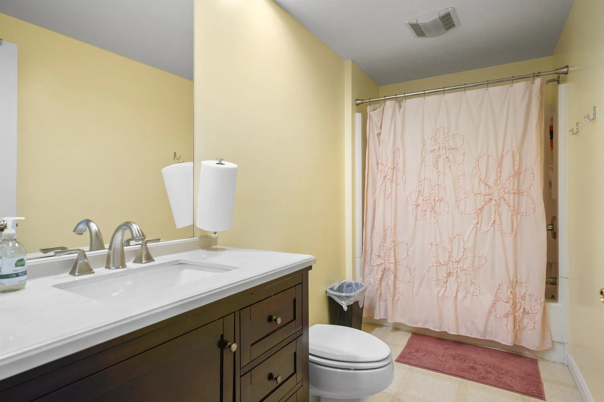 16 Summit Road Bedford NH 03110