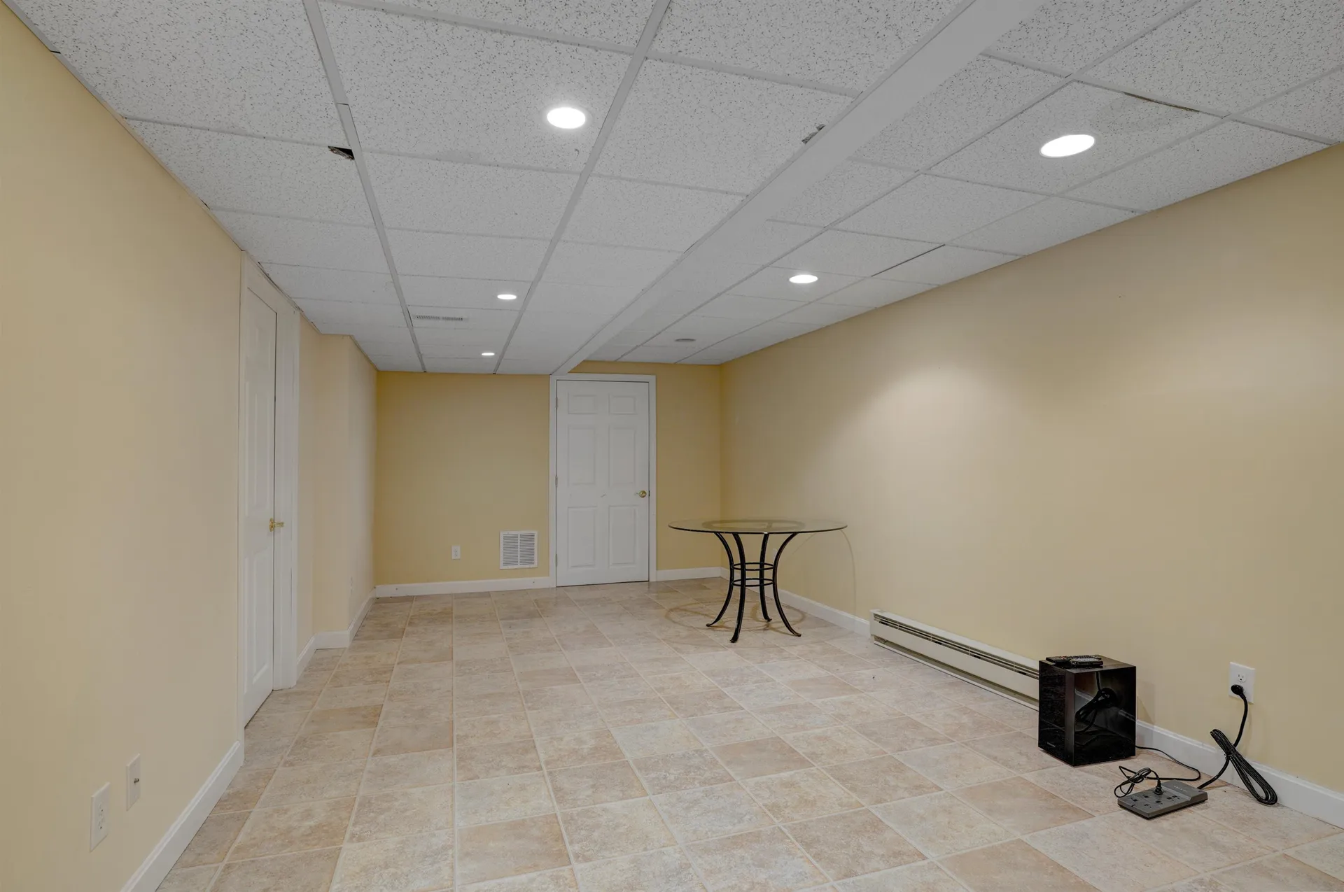 16 Summit Road Bedford NH 03110