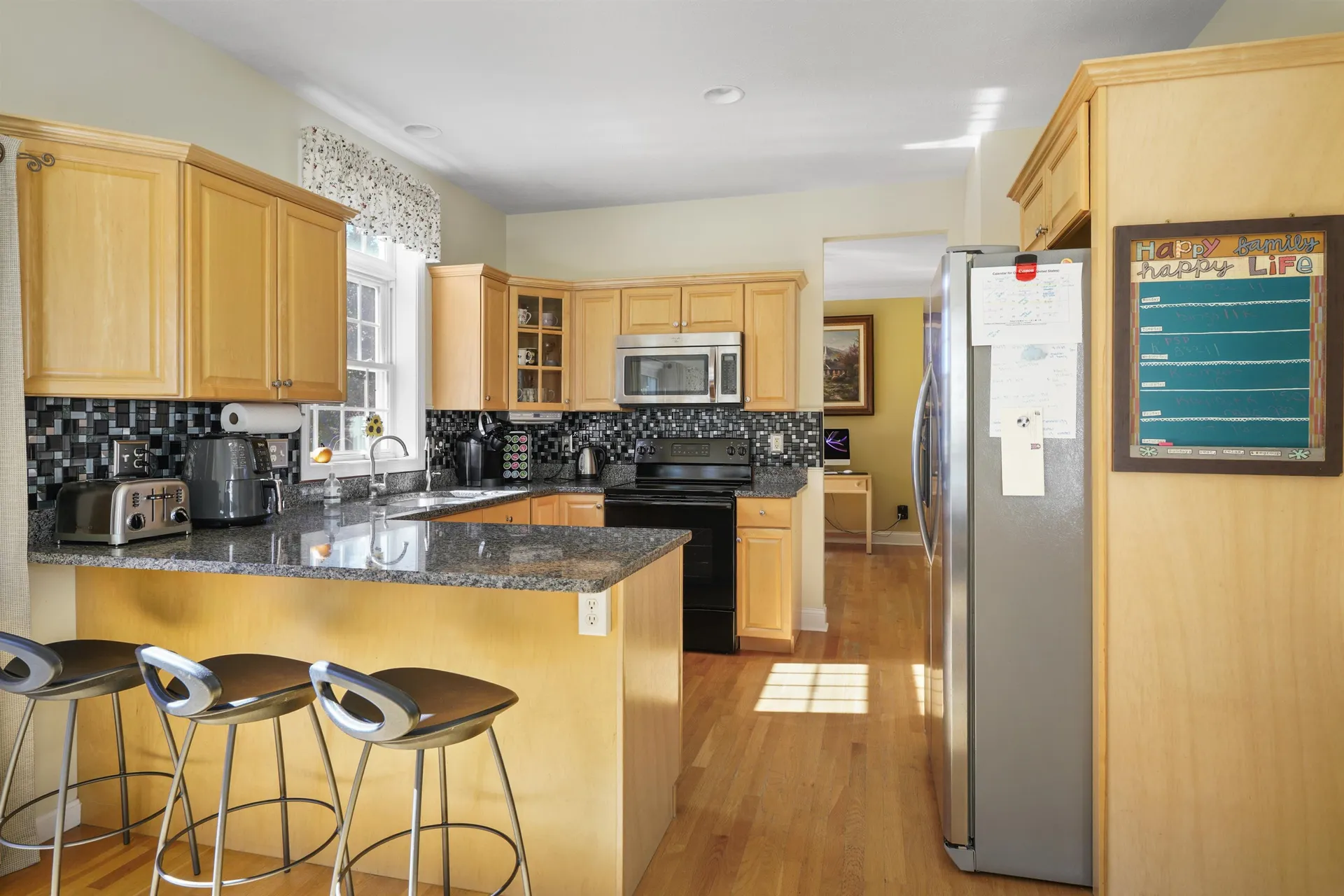 16 Summit Road Bedford NH 03110