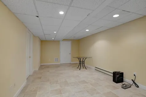 16 Summit Road Bedford NH 03110