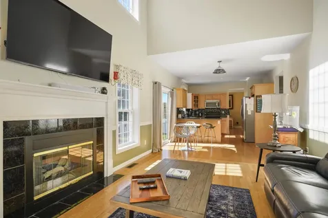 16 Summit Road Bedford NH 03110