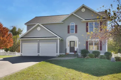 16 Summit Road Bedford NH 03110