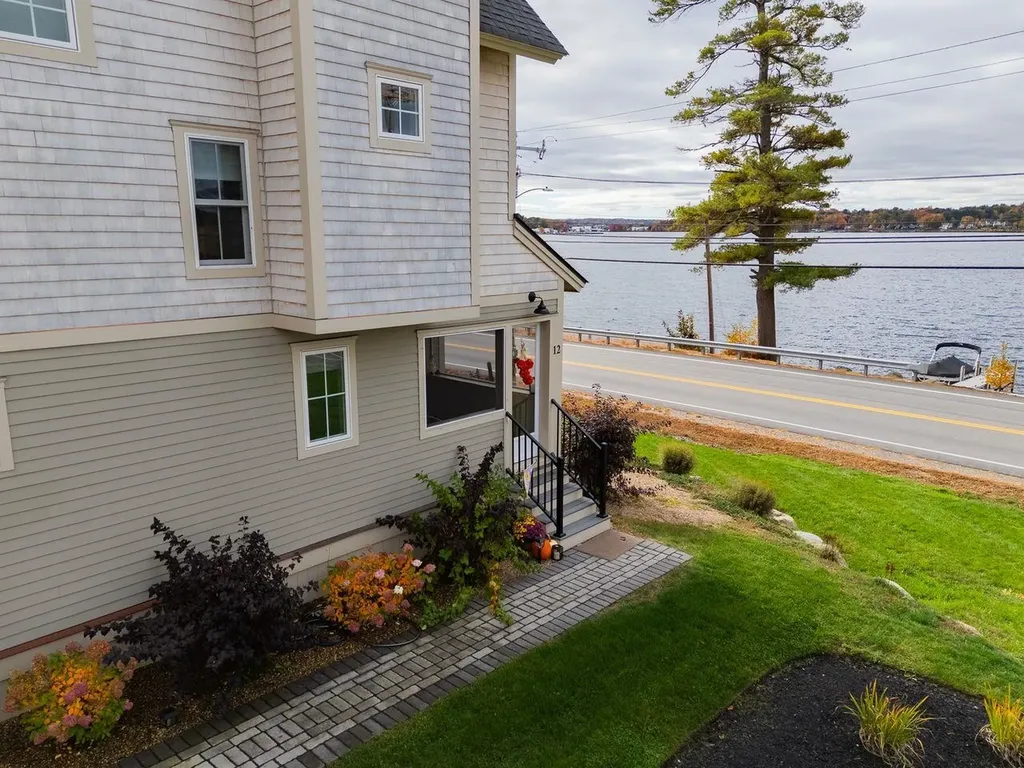 109 Weirs Boulevard Laconia NH 03246