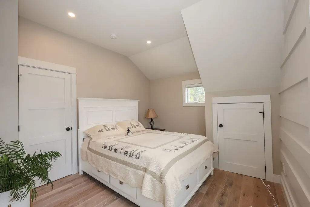 109 Weirs Boulevard Laconia NH 03246