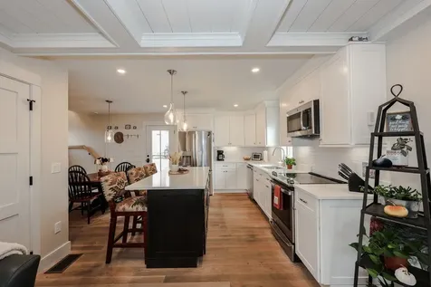 109 Weirs Boulevard Laconia NH 03246