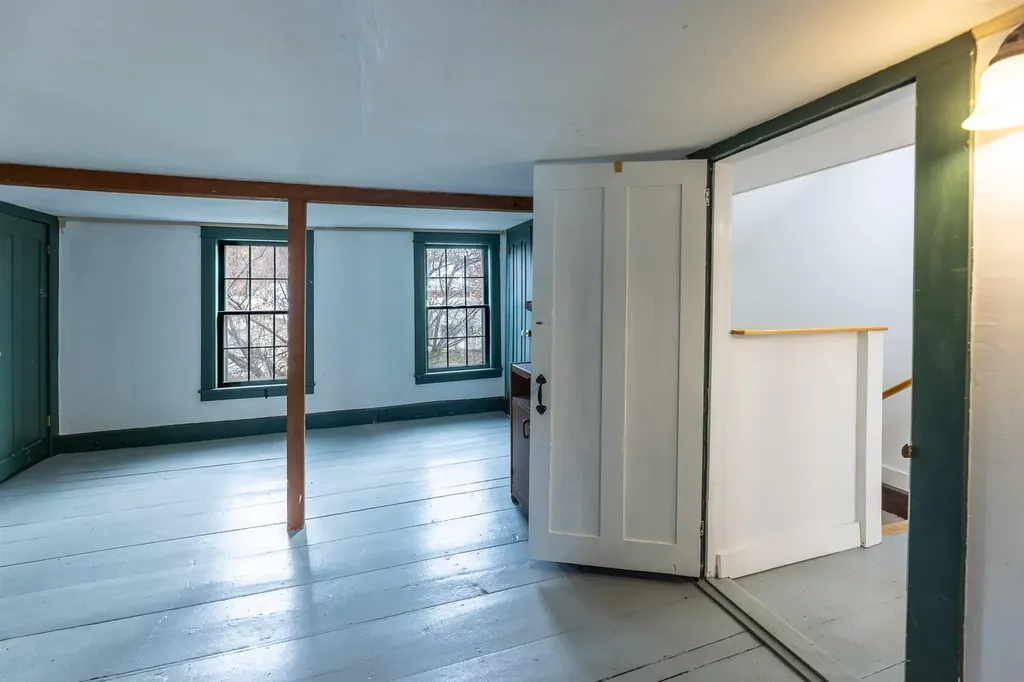 48 Cross Street Newbury VT 05051