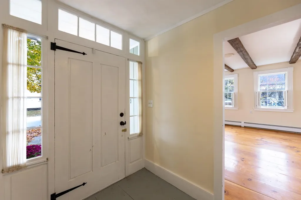 48 Cross Street Newbury VT 05051