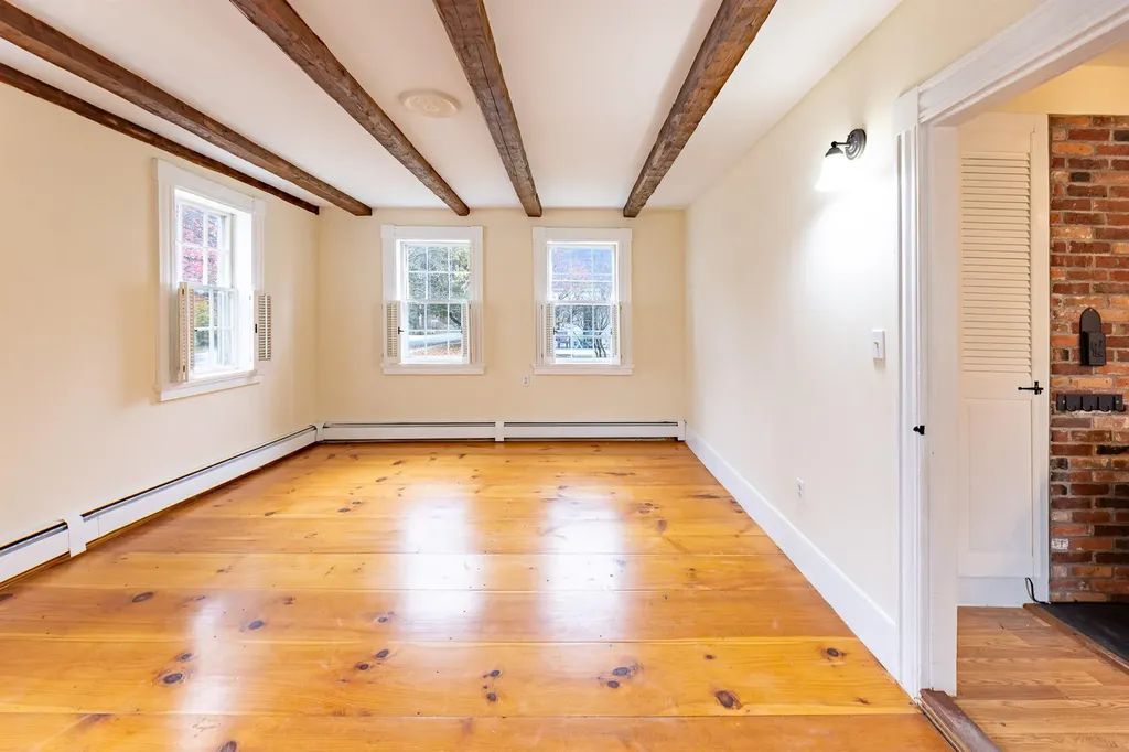 48 Cross Street Newbury VT 05051