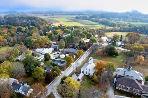 48 Cross Street Newbury VT 05051