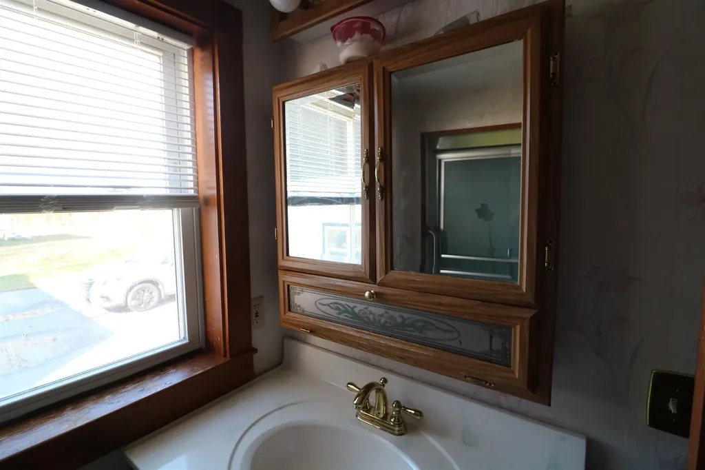 8 Cross Street Jaffrey NH 03452