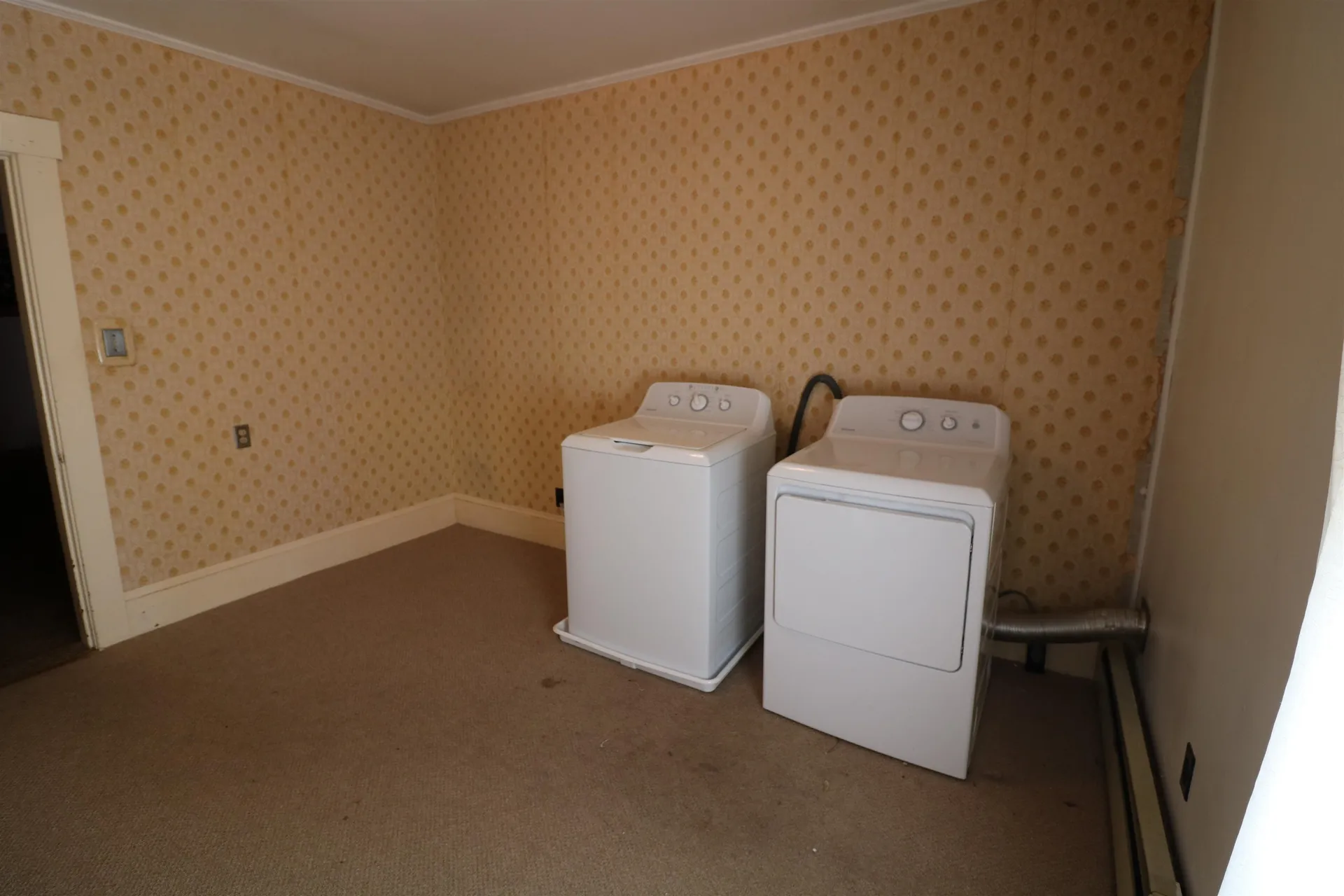 8 Cross Street Jaffrey NH 03452