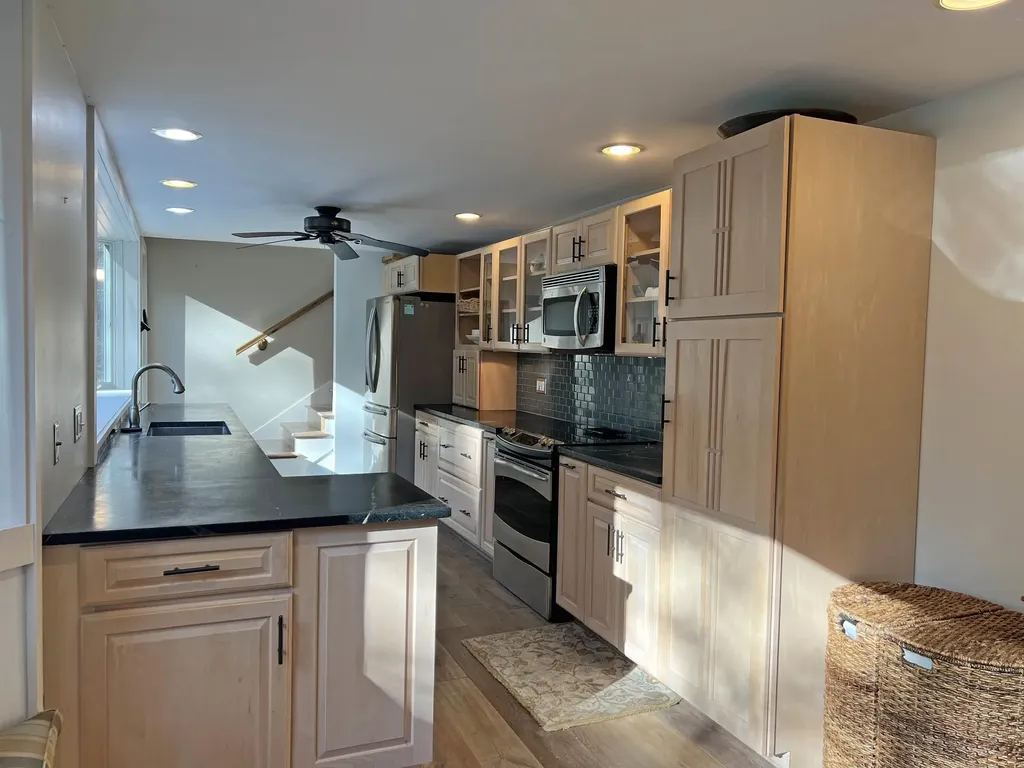 141 Piney Brook Way Marlboro VT 05301-9605