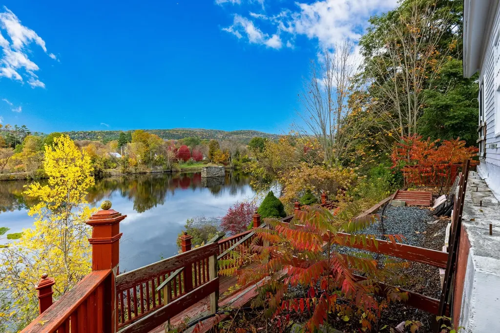 535 River Road Lyme NH 03768