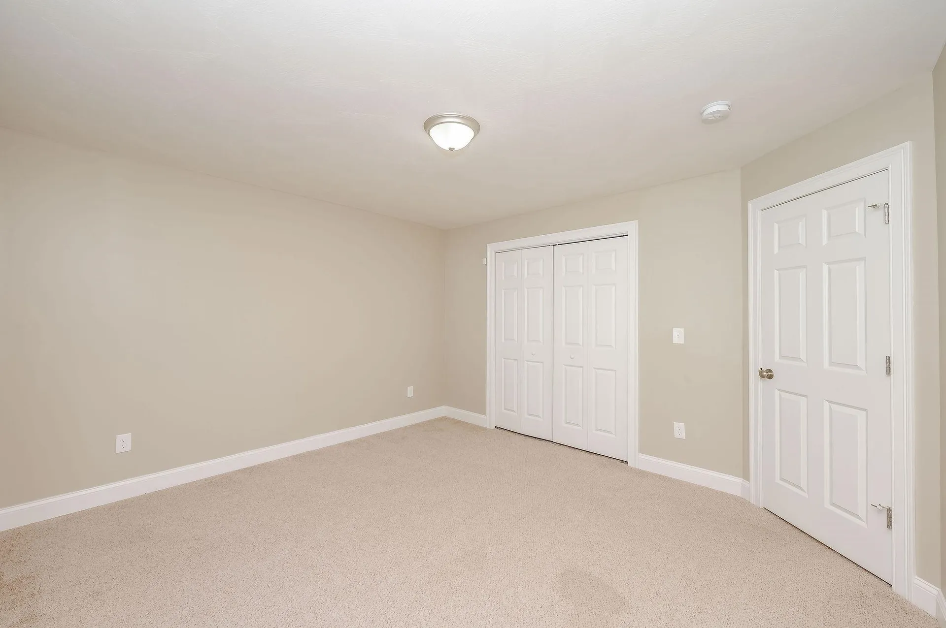 21 Cypress Circle Exeter NH 03833