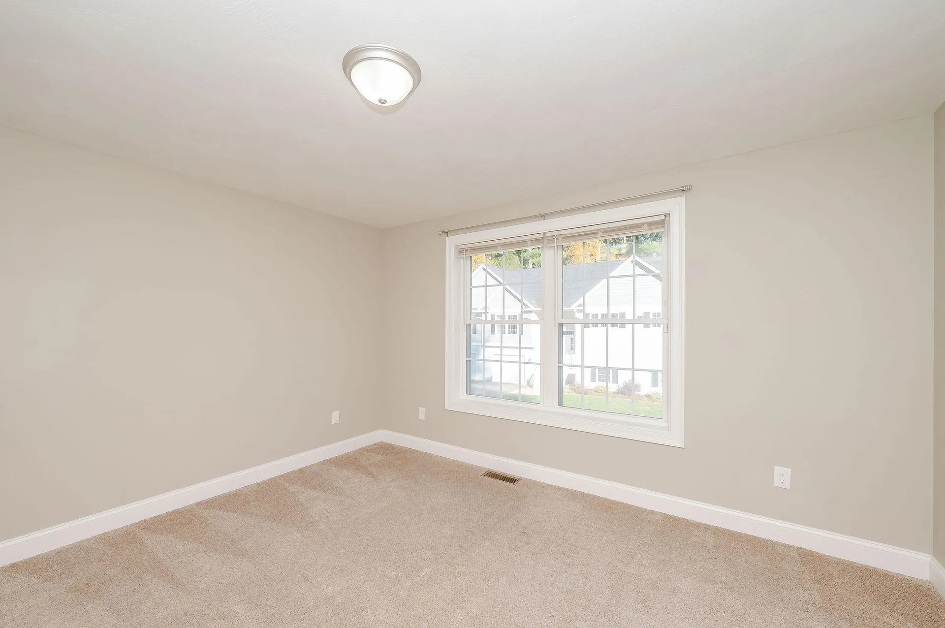 21 Cypress Circle Exeter NH 03833