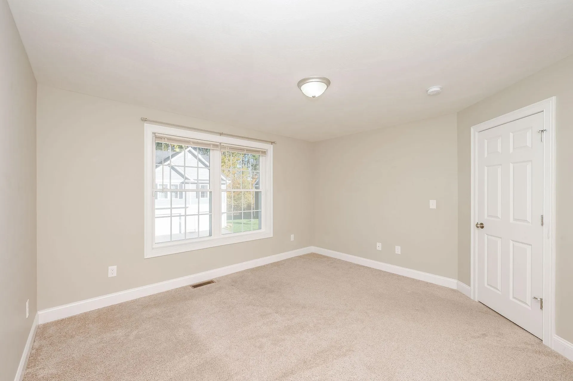 21 Cypress Circle Exeter NH 03833