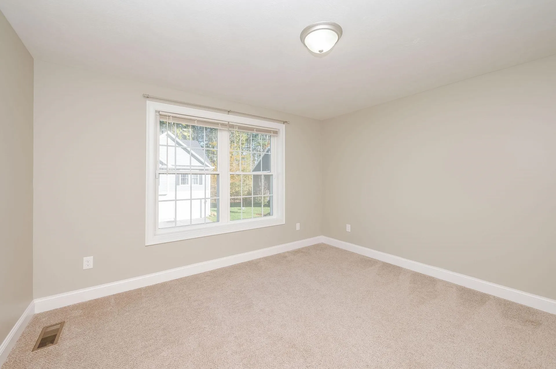 21 Cypress Circle Exeter NH 03833