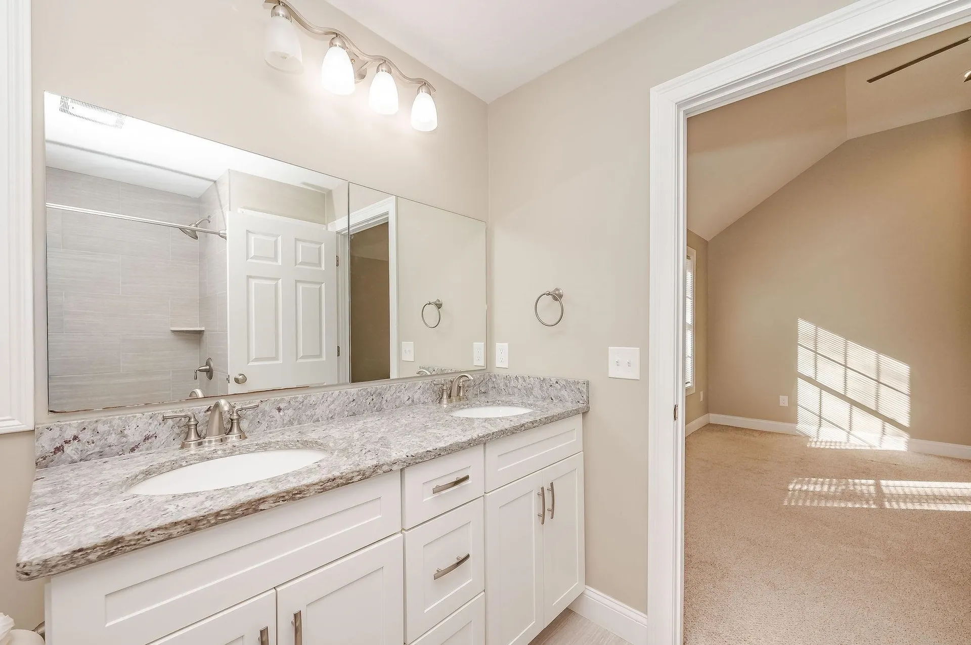 21 Cypress Circle Exeter NH 03833