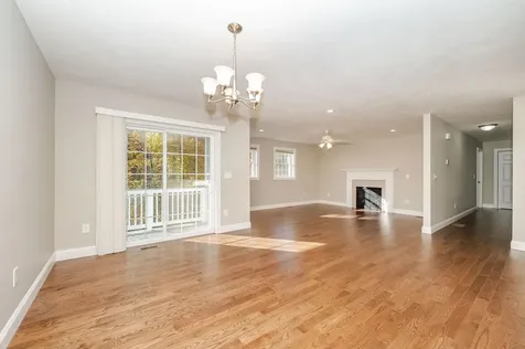 21 Cypress Circle Exeter NH 03833