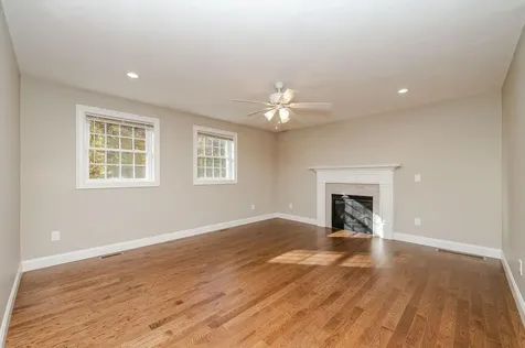 21 Cypress Circle Exeter NH 03833