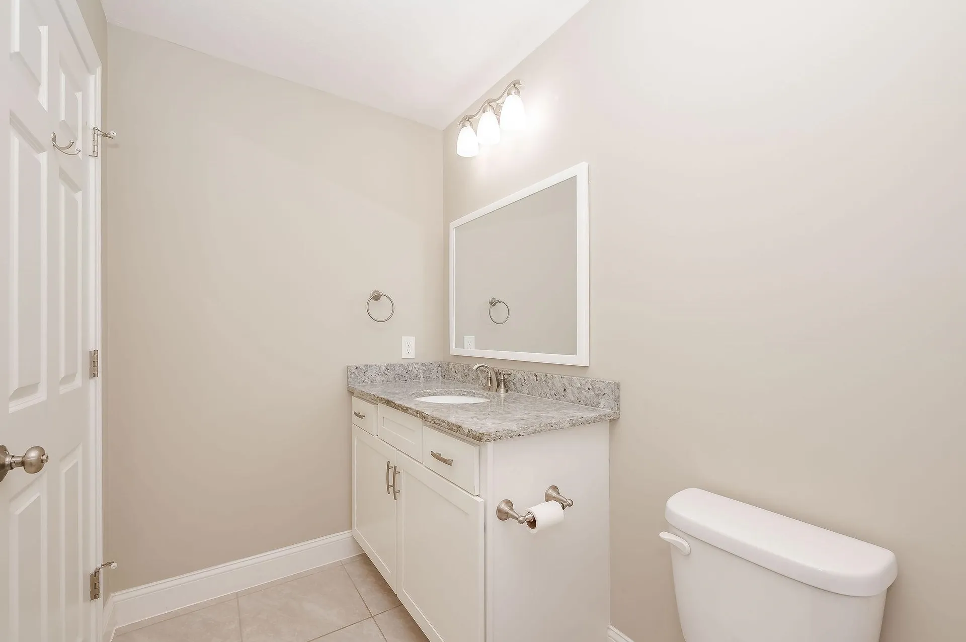 21 Cypress Circle Exeter NH 03833