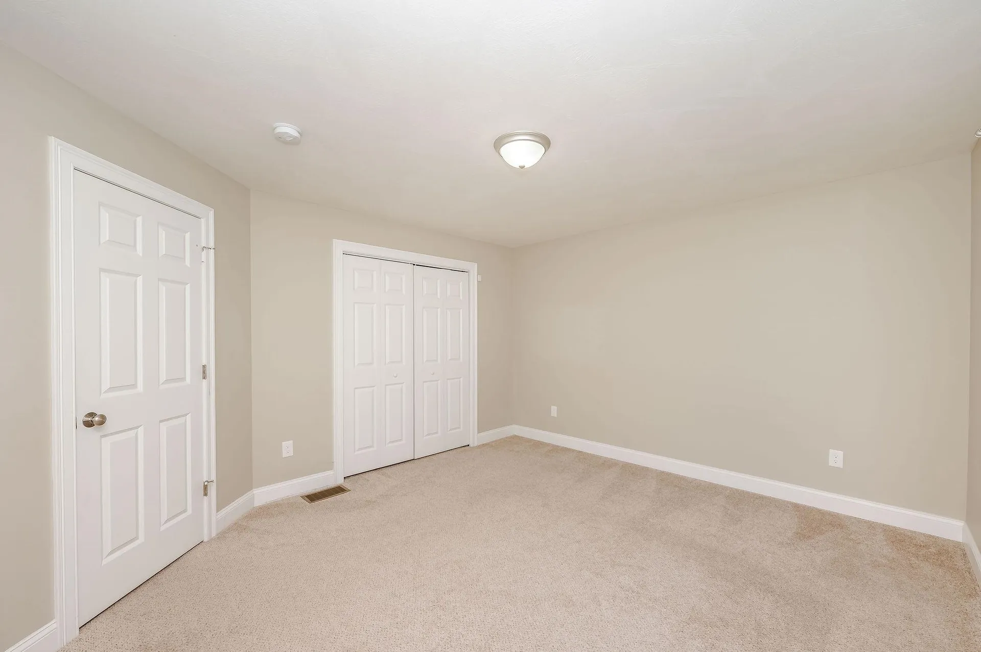 21 Cypress Circle Exeter NH 03833