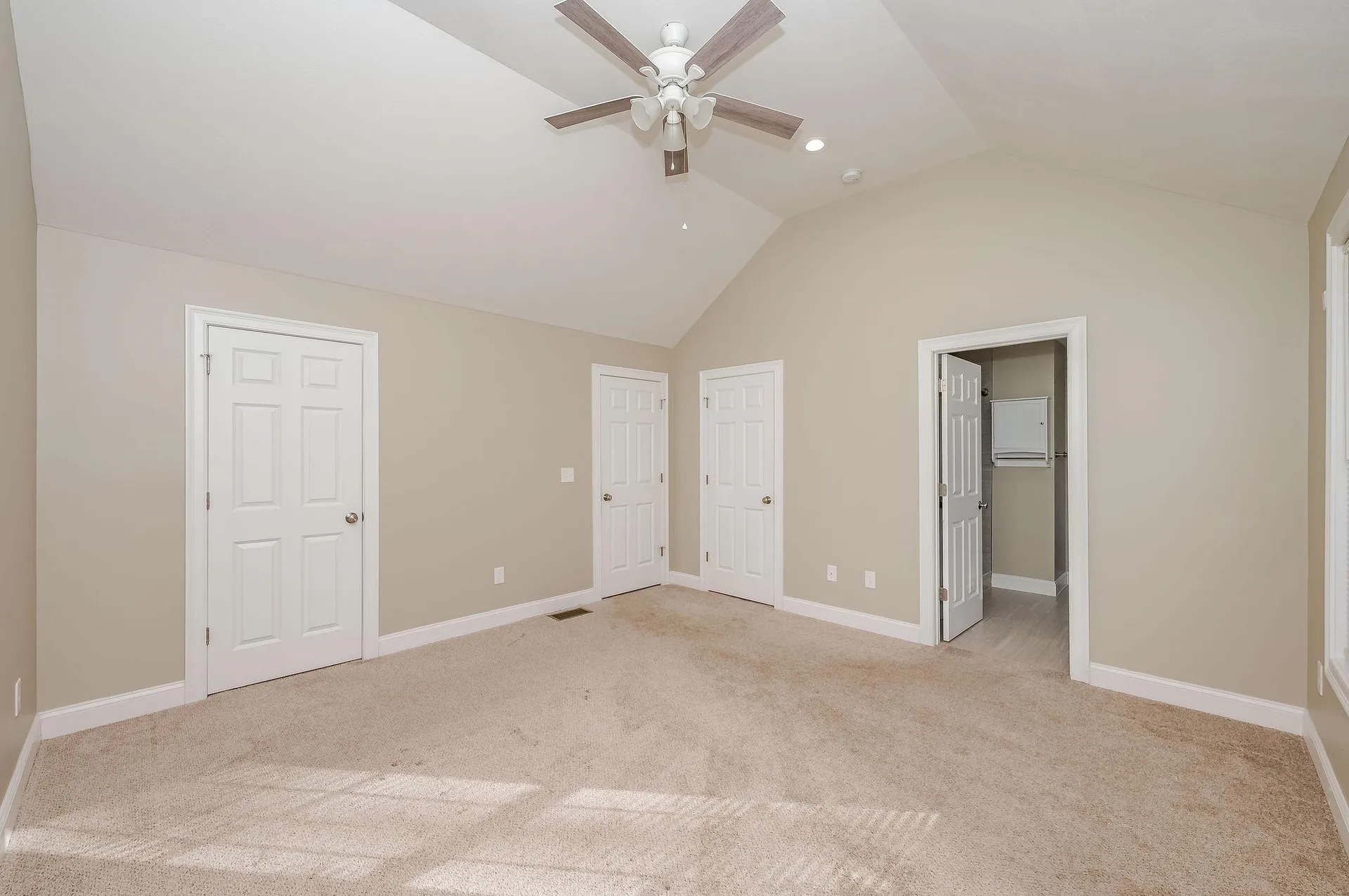 21 Cypress Circle Exeter NH 03833