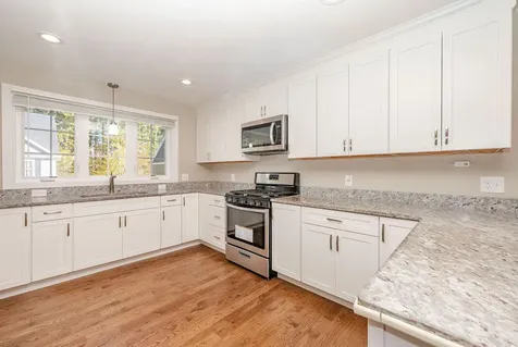 21 Cypress Circle Exeter NH 03833