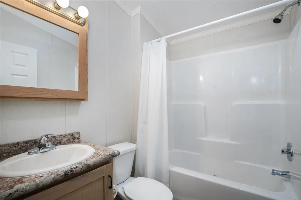 843 High Street Candia NH 03034