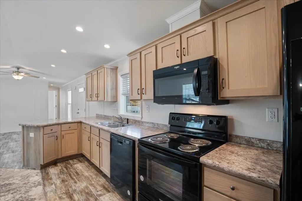 843 High Street Candia NH 03034