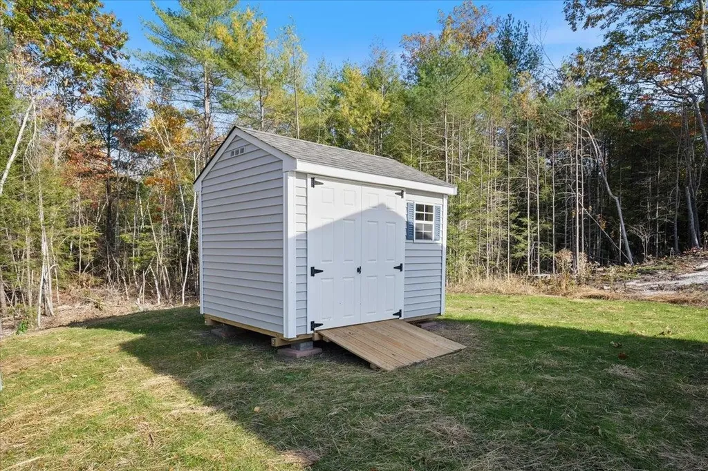 843 High Street Candia NH 03034