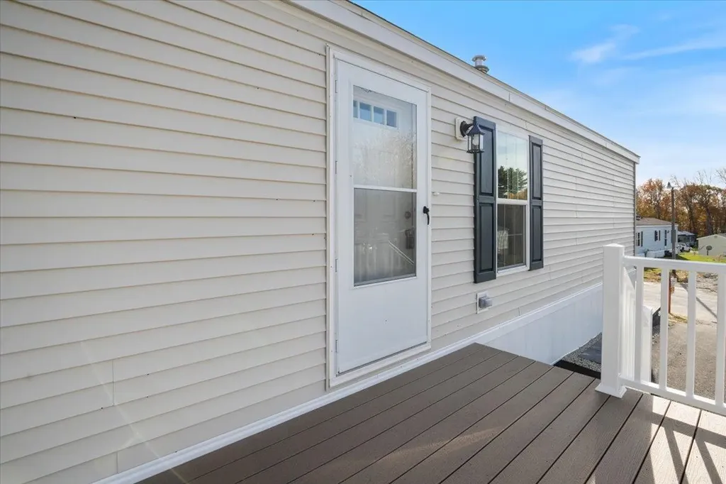 843 High Street Candia NH 03034