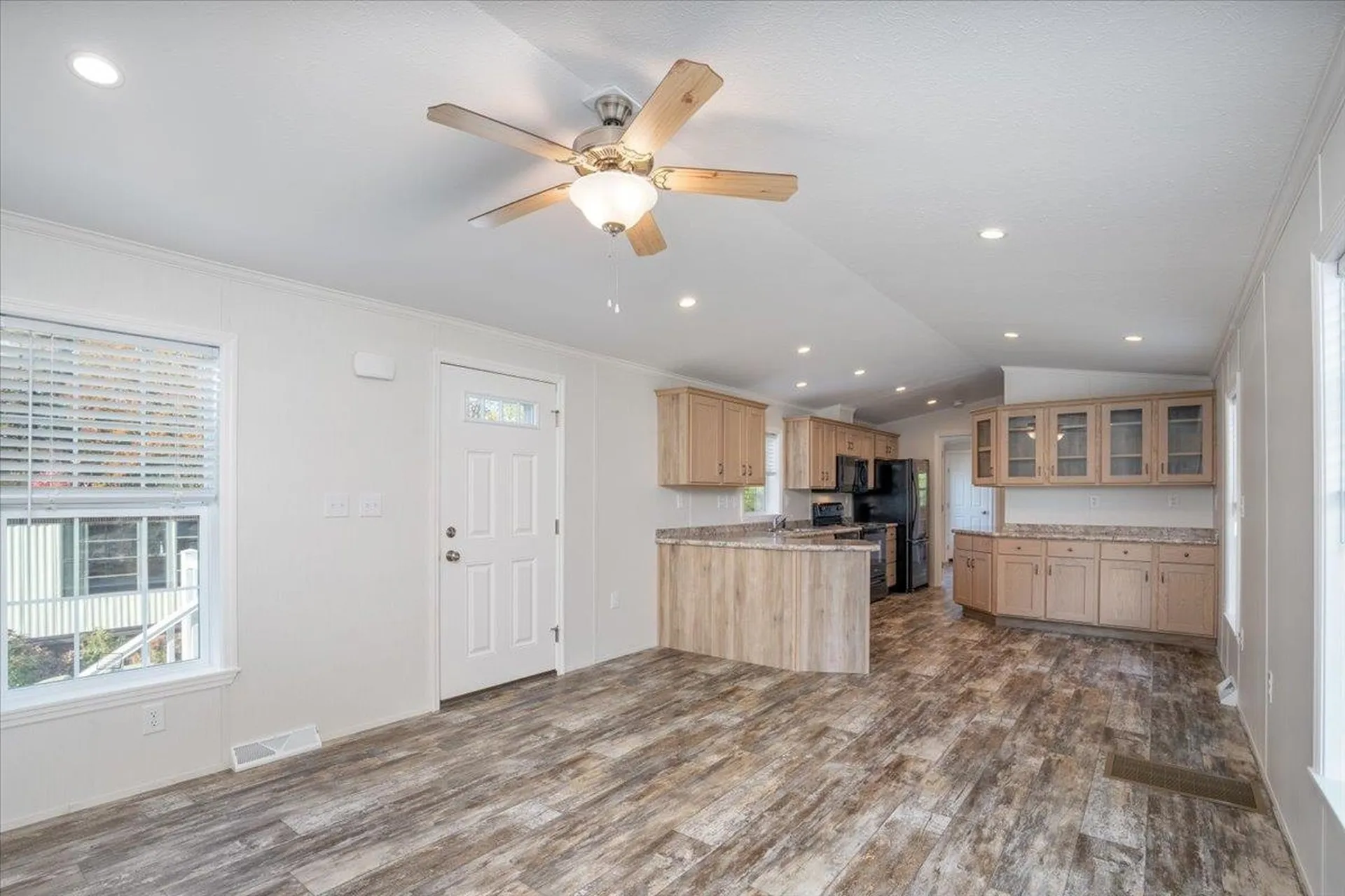 843 High Street Candia NH 03034