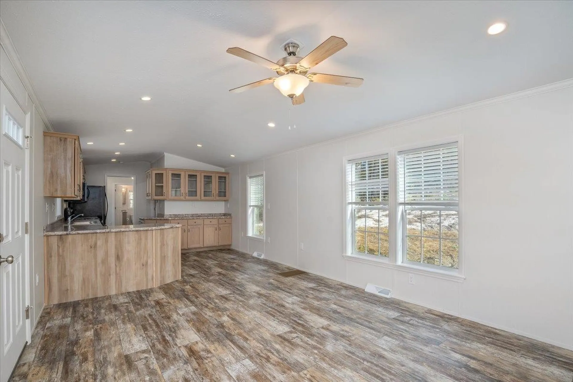 843 High Street Candia NH 03034