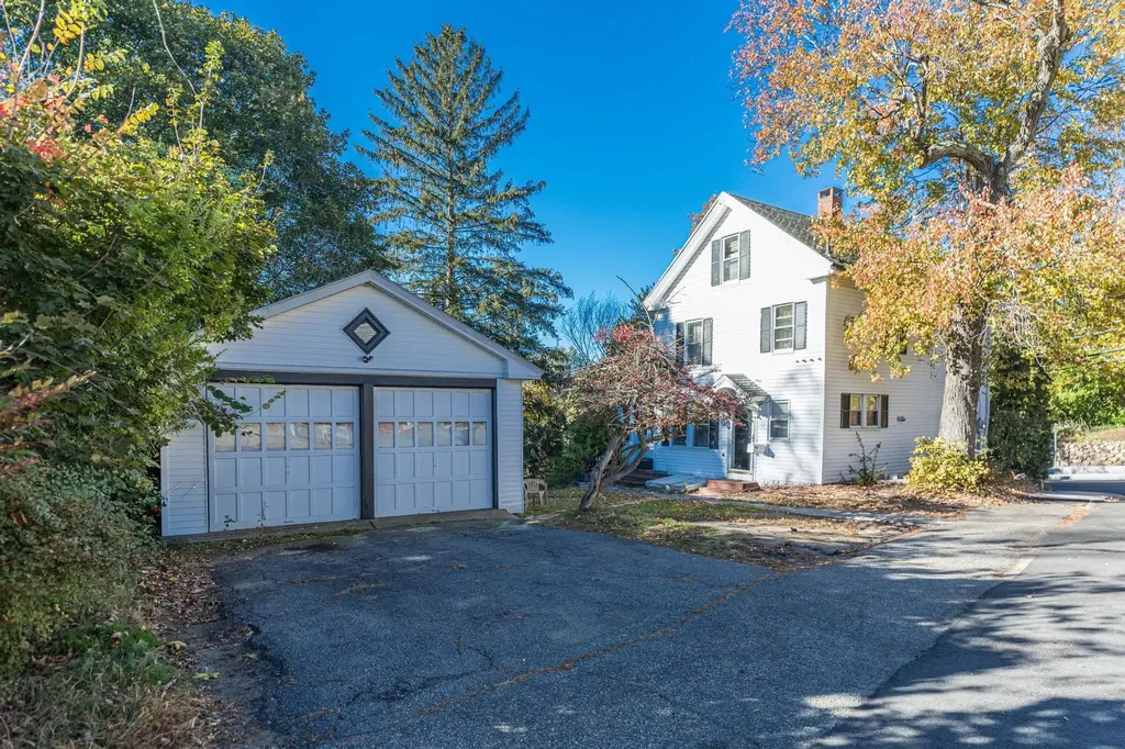 178 High Street Somersworth NH 03878