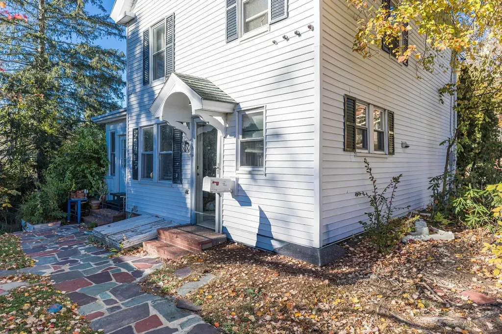 178 High Street Somersworth NH 03878