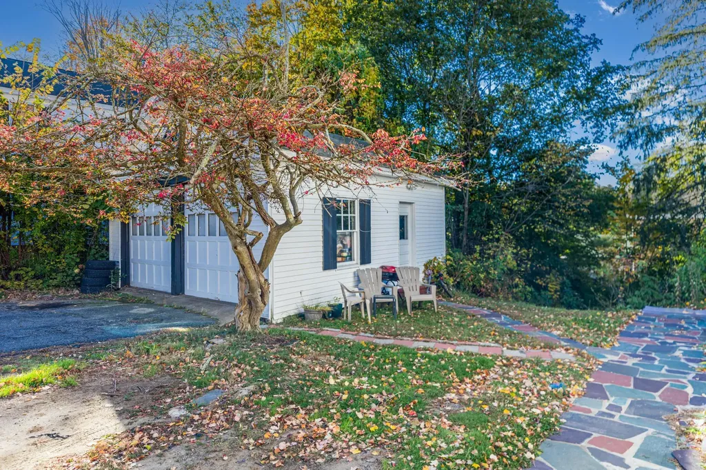 178 High Street Somersworth NH 03878