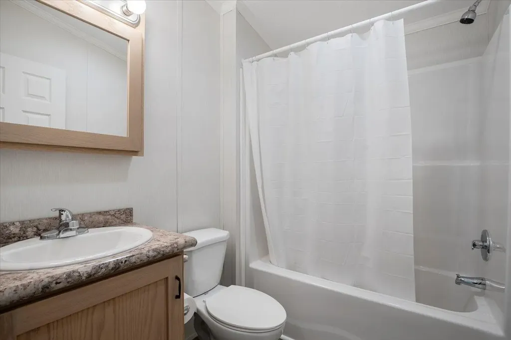 843 High Street Candia NH 03034