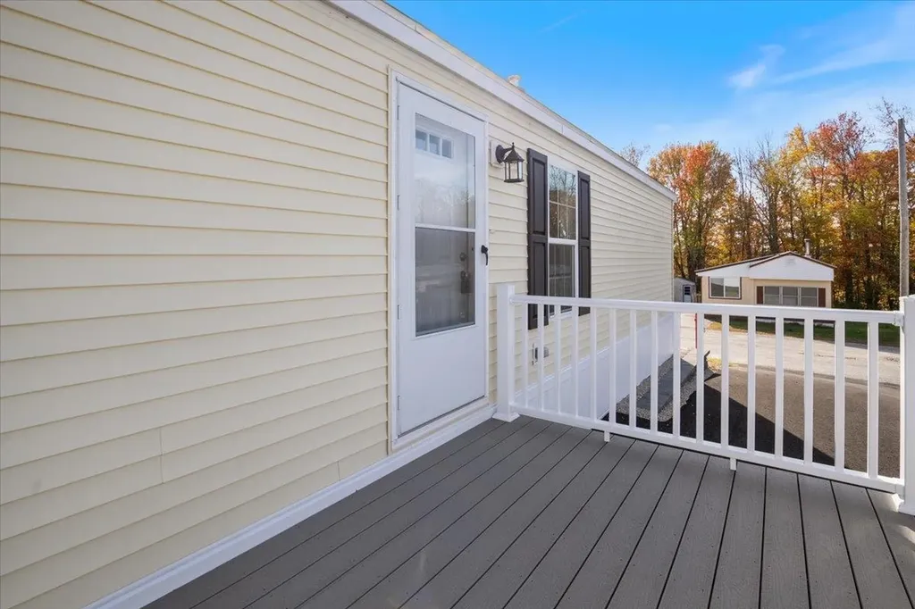 843 High Street Candia NH 03034