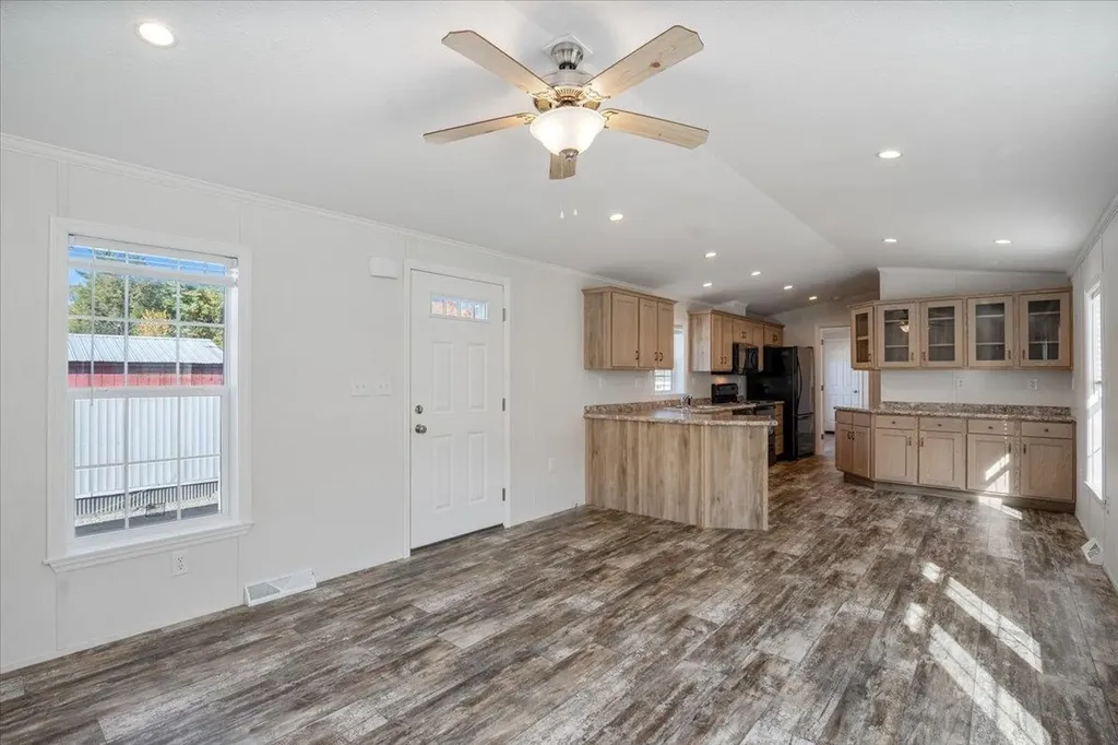 843 High Street Candia NH 03034