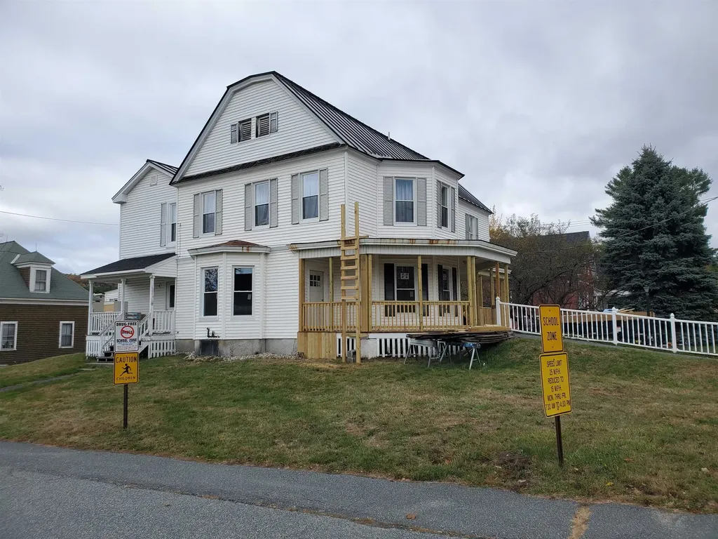 17 Canaan Street Canaan NH 03741