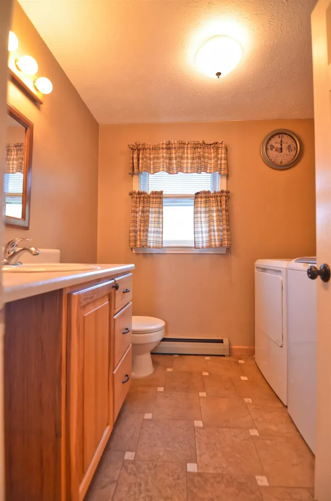 10 Upland Drive Franklin NH 03235